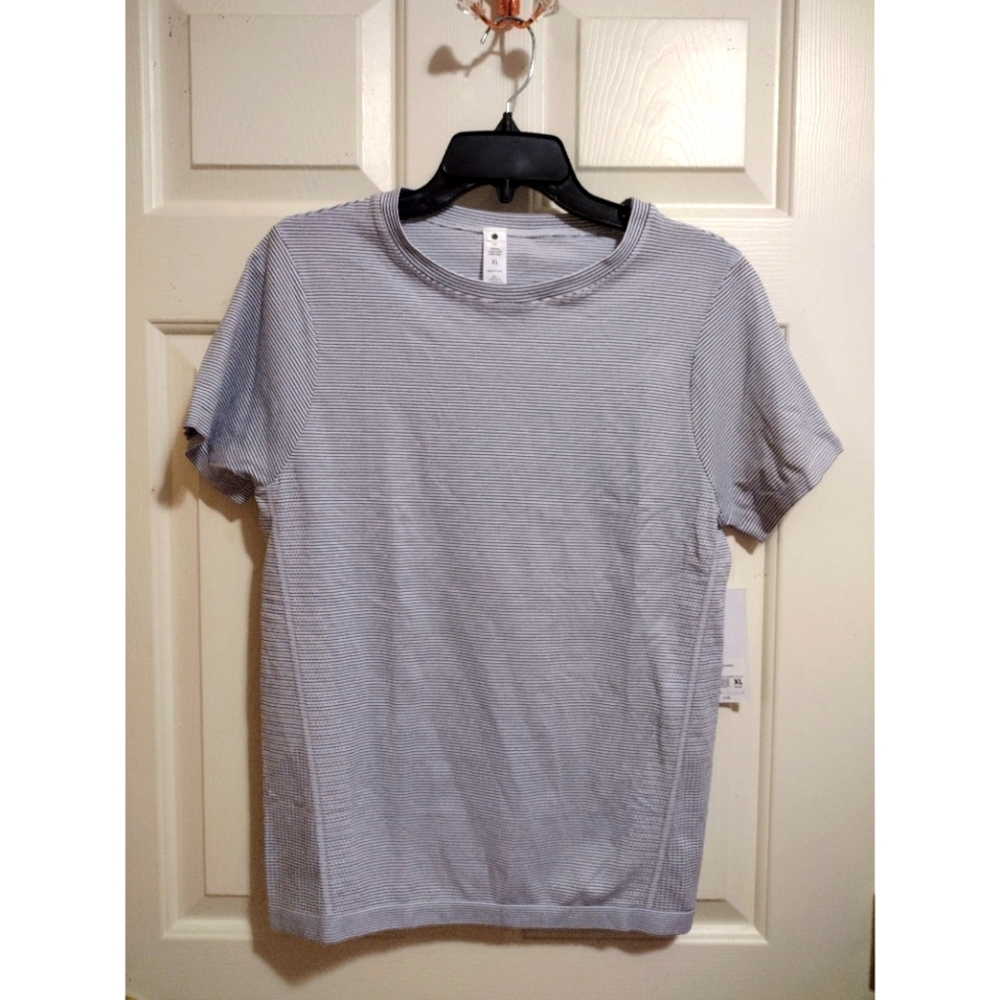 Yogalicious Lux Seamless Caddy Short Sleeve Crew ActiveTop White/Navy XL 🆕